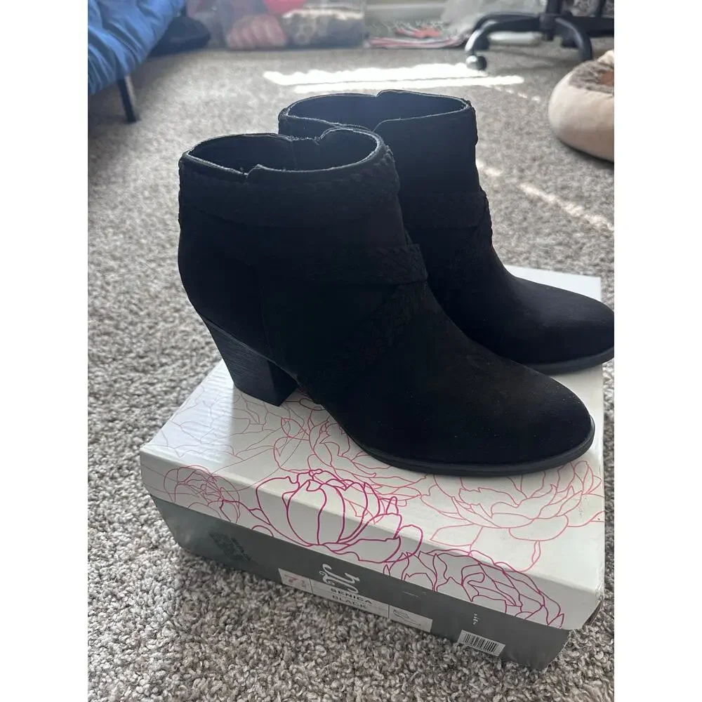 JG Black Sude Booties Boots Size 7.5